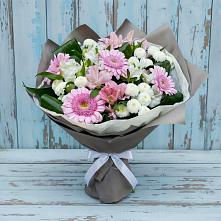 Букет цветов из:  Герберы, Альстромерии и Хризантемы #REPLACE_PRED# Довольном