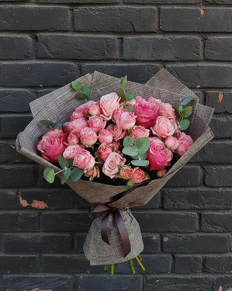 Букет цветов из: Розы в Довольном