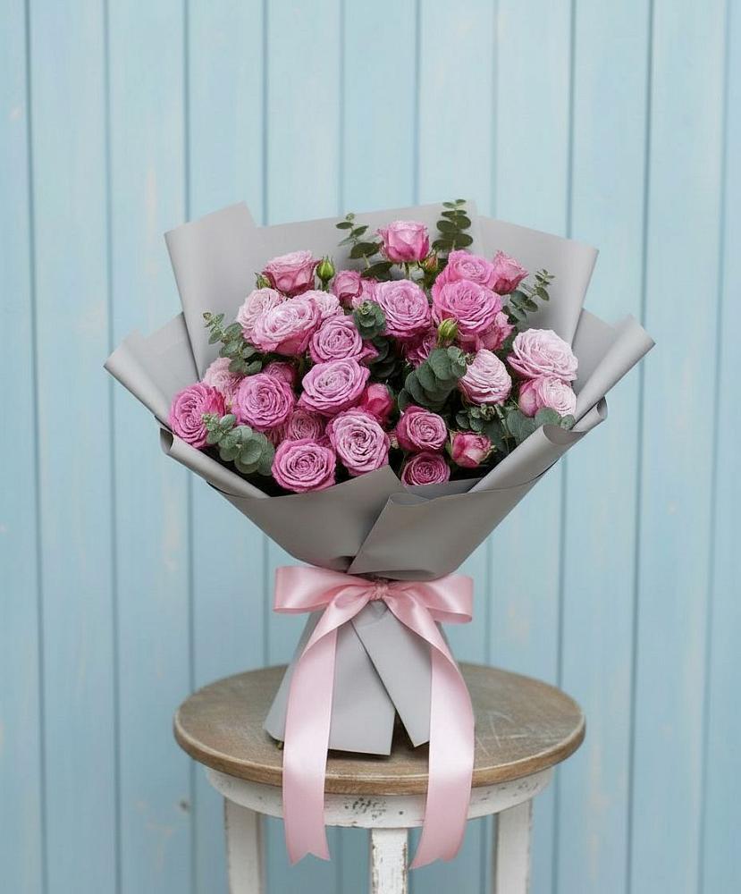 Букет цветов из: Розы в Довольном