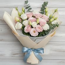 Букет цветов из:  Лизиантусы в Довольном