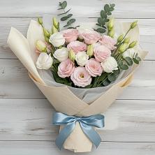 Букет цветов из:  Лизиантусы в Довольном