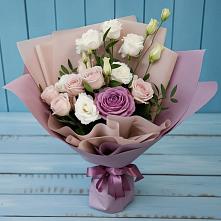Букет цветов из:  Розы и Лизиантусы в Довольном