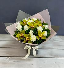 Букет цветов из:  Орхидеи и Розы в Довольном