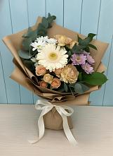 Букет цветов из:  Герберы и Хризантемы в Довольном