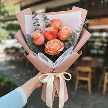 Букет цветов из:  Розы #REPLACE_PRED# Довольном