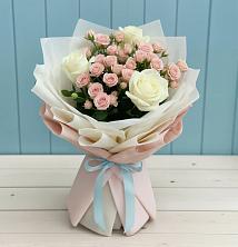 Букет цветов из:  Розы в Довольном