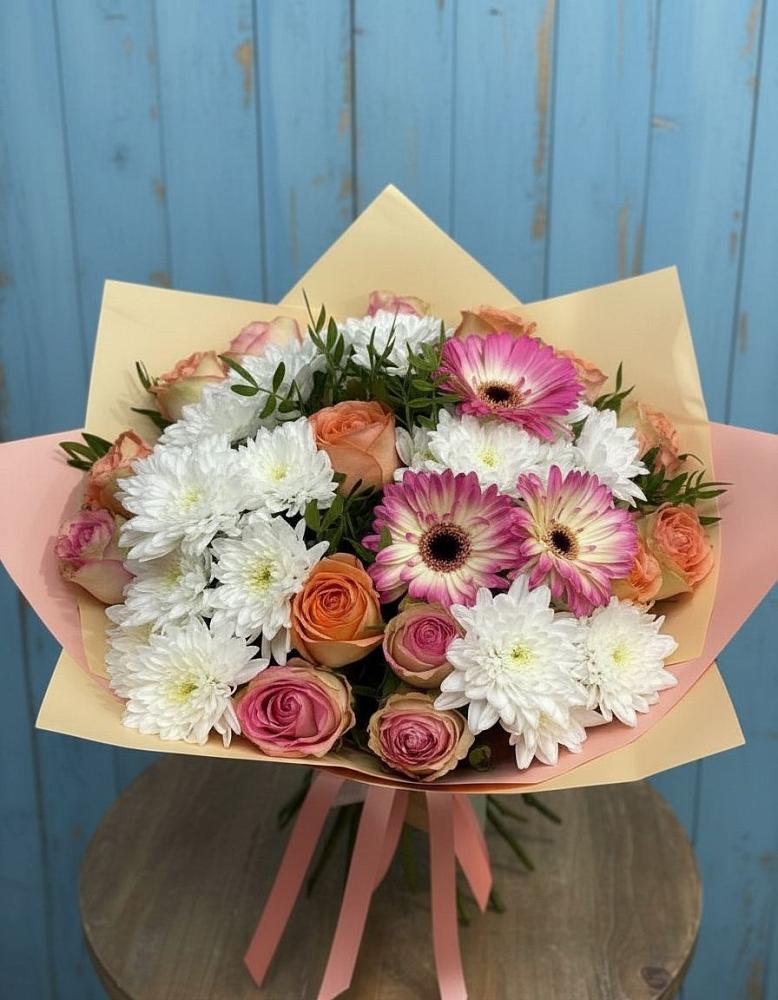 Букет цветов из: Розы, Герберы и Хризантемы в Довольном