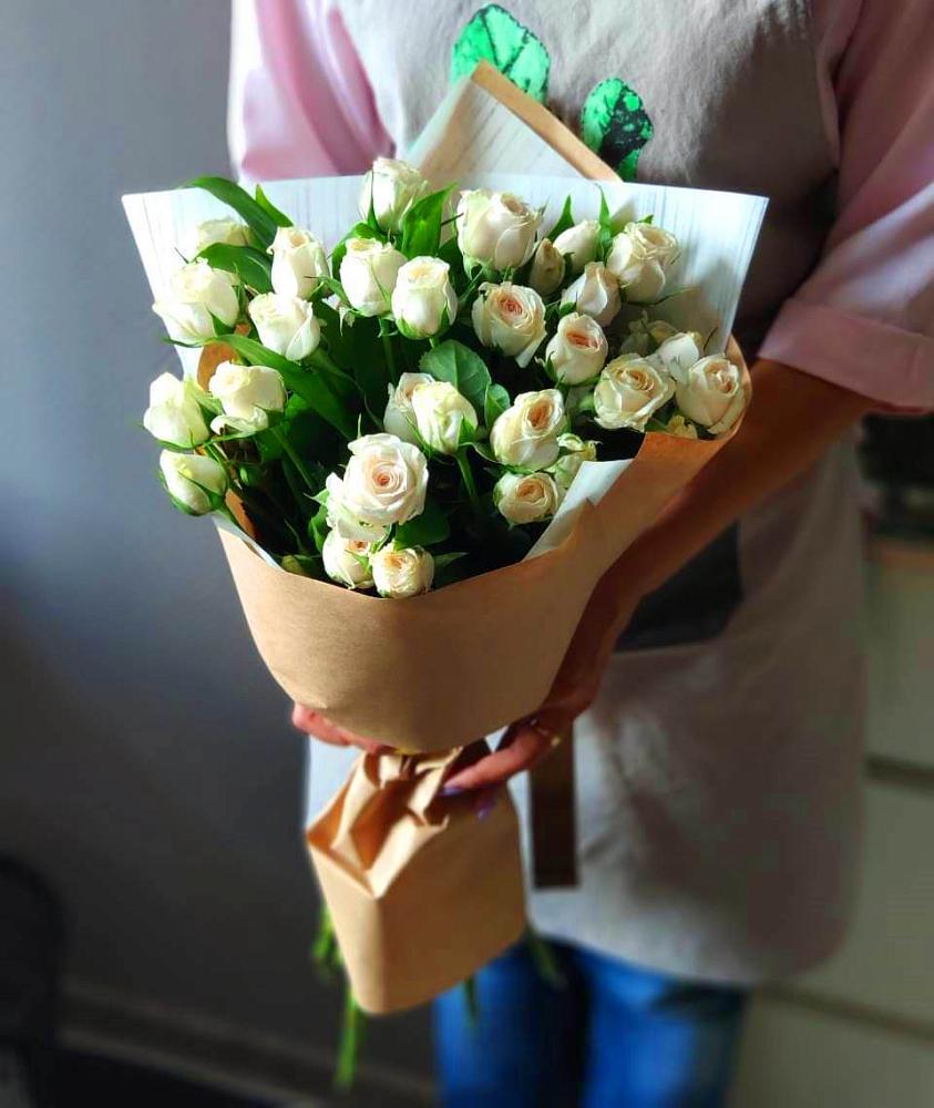 Букет цветов из: Розы в Довольном