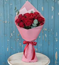 Букет цветов из:  Розы в Довольном