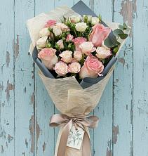 Букет цветов из:  Розы в Довольном