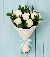 Букет цветов из:  Розы в Довольном
