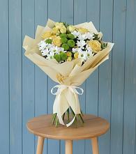 Букет цветов из:  Хризантемы и Розы в Довольном