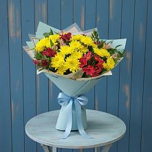 Букет цветов из:  Альстромерии и Хризантемы в Довольном
