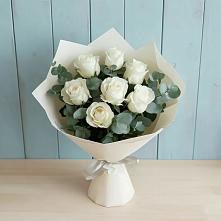 Букет Белые розы в Эвкалипте в Довольном