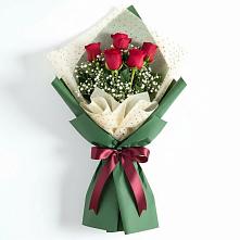 Букет цветов из:  Розы в Довольном