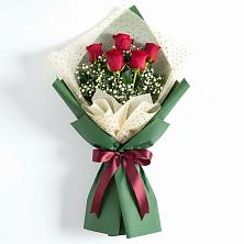 Букет цветов из:  Розы в Довольном