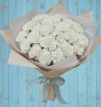 Букет цветов из:  Гвоздики в Довольном