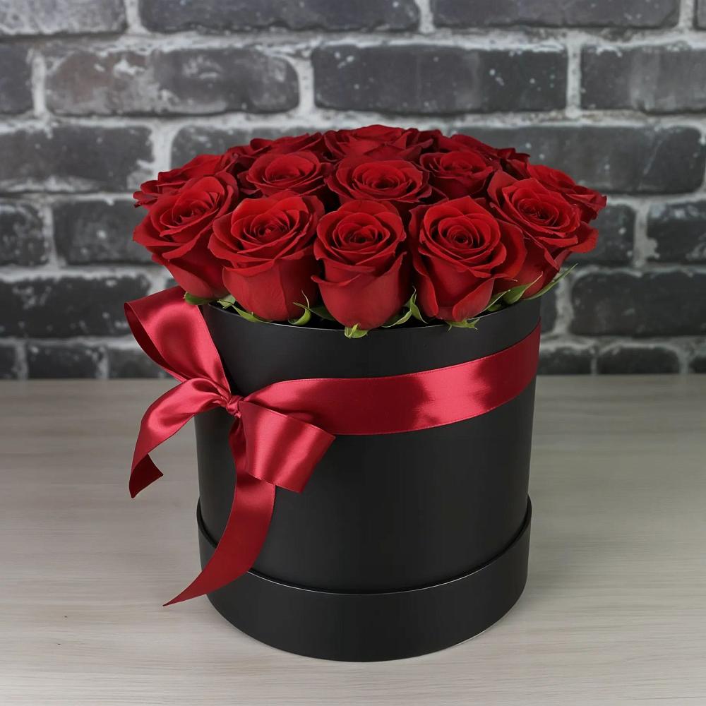 Цветочная композиция из Розы в шляпной коробке в Довольном