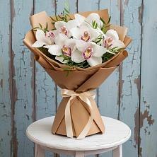 Букет цветов из:  Орхидеи и Розы в Довольном