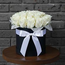 Цветочная композиция из Розы в шляпной коробке #REPLACE_PRED# Довольном