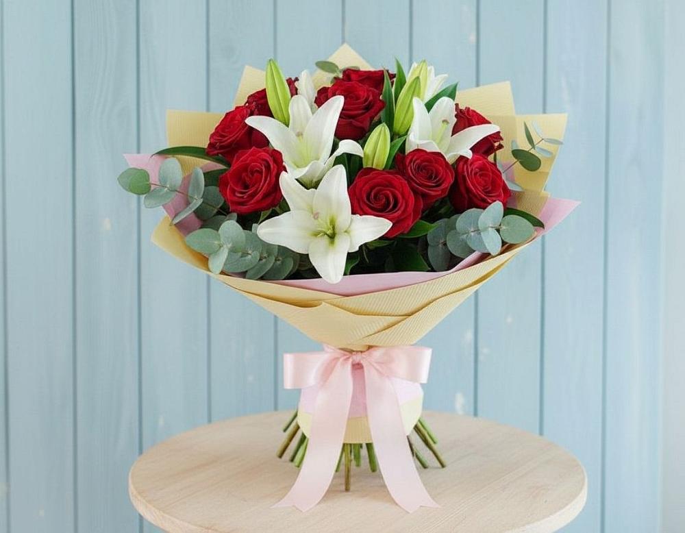 Букет цветов из: Лилии и Розы в Довольном