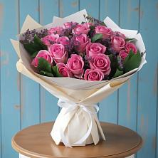 Букет цветов из:  Розы в Довольном